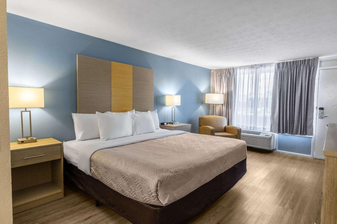 Econo Lodge Middlesboro Buitenkant foto