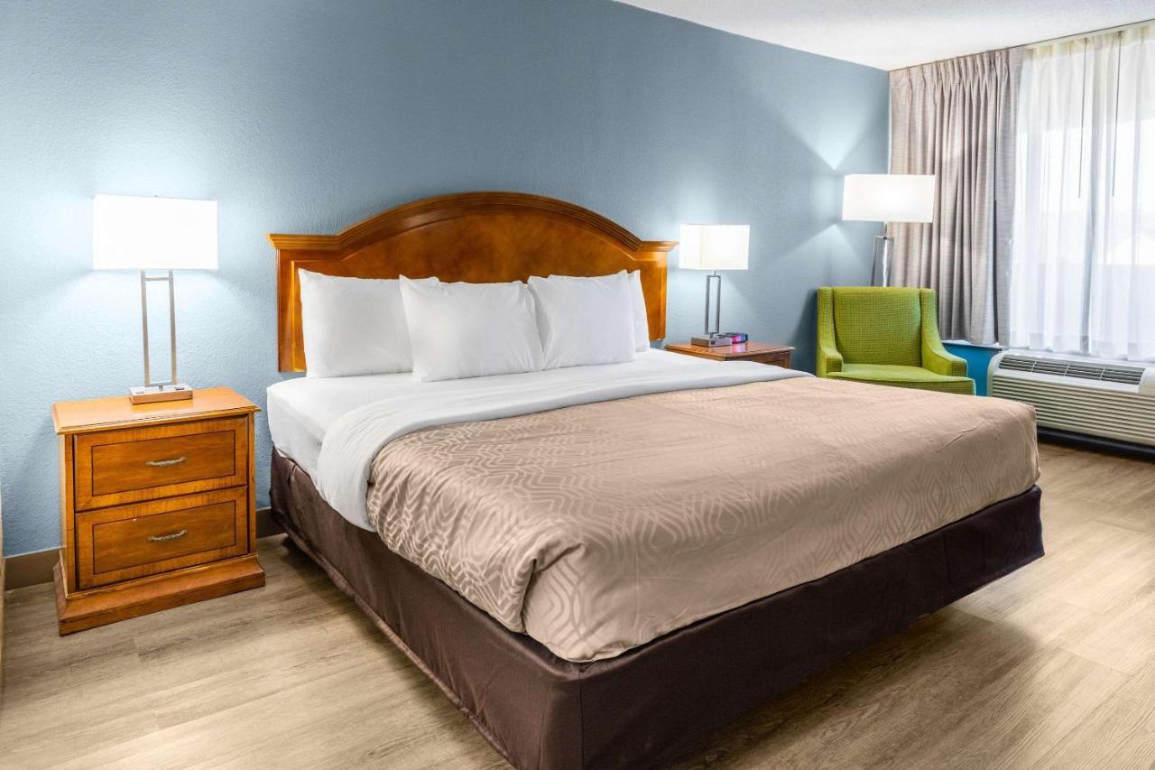 Econo Lodge Middlesboro Buitenkant foto
