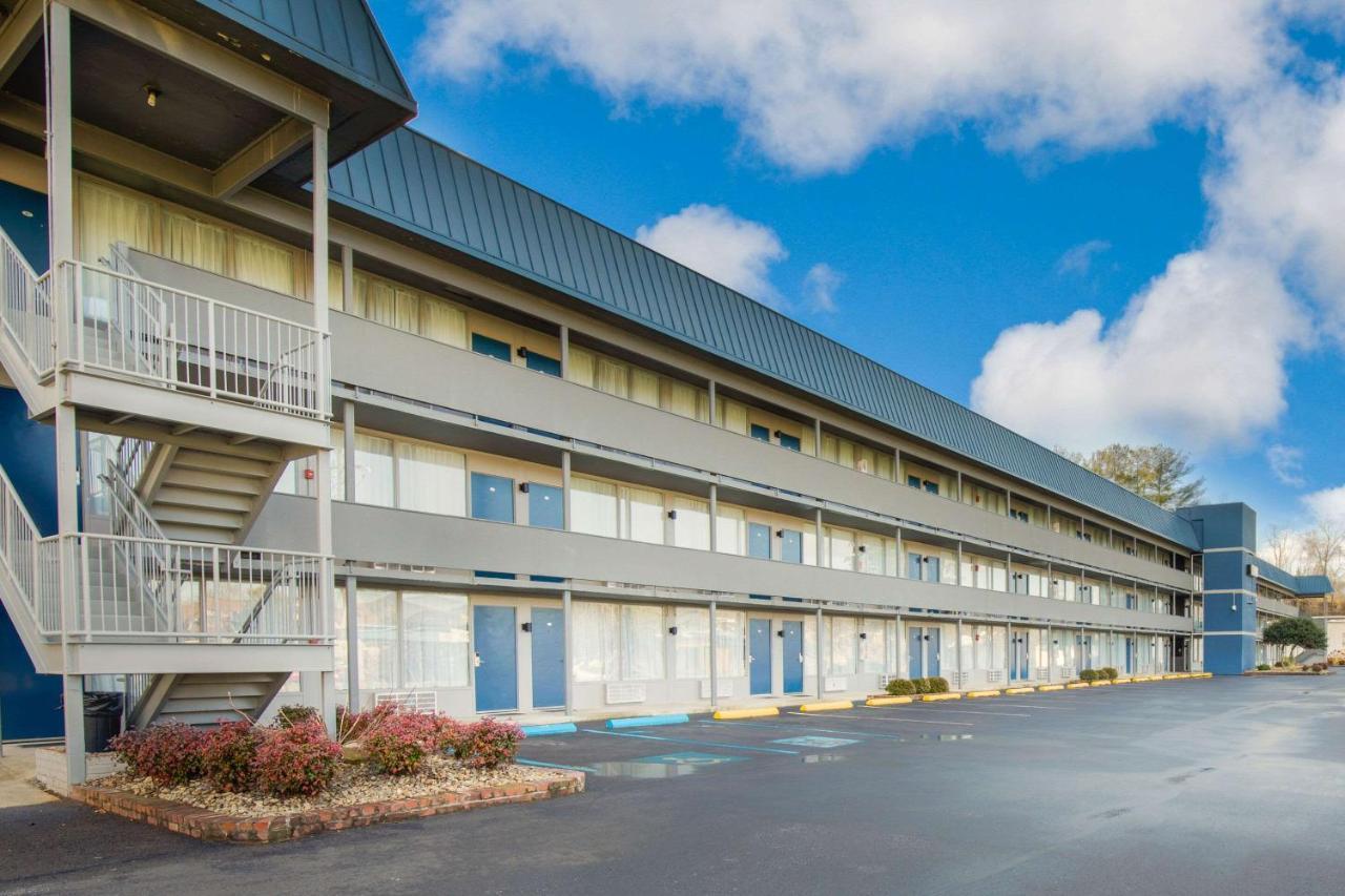 Econo Lodge Middlesboro Buitenkant foto